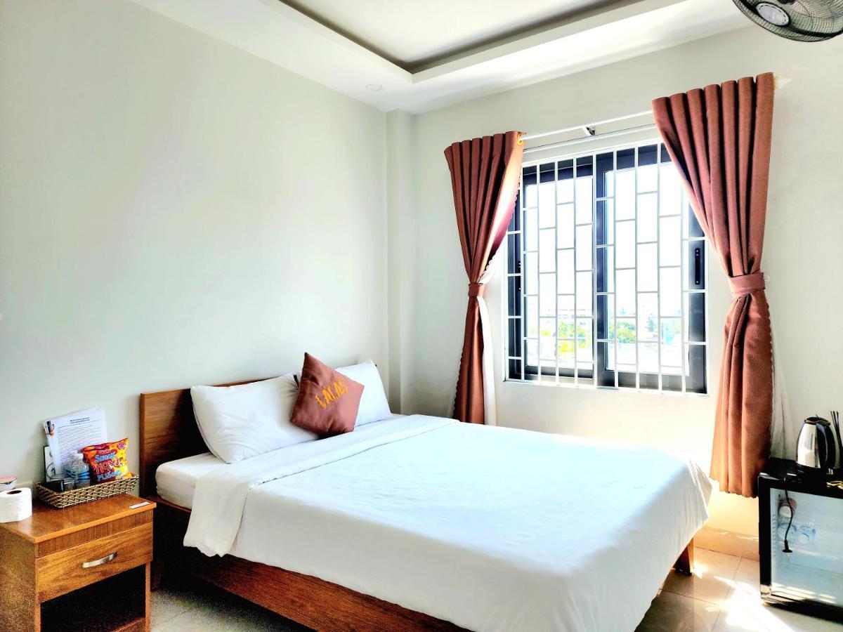 Lacas Hotel Куинён Экстерьер фото