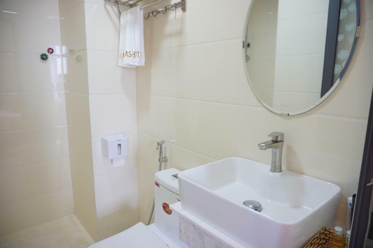 Lacas Hotel Куинён Экстерьер фото